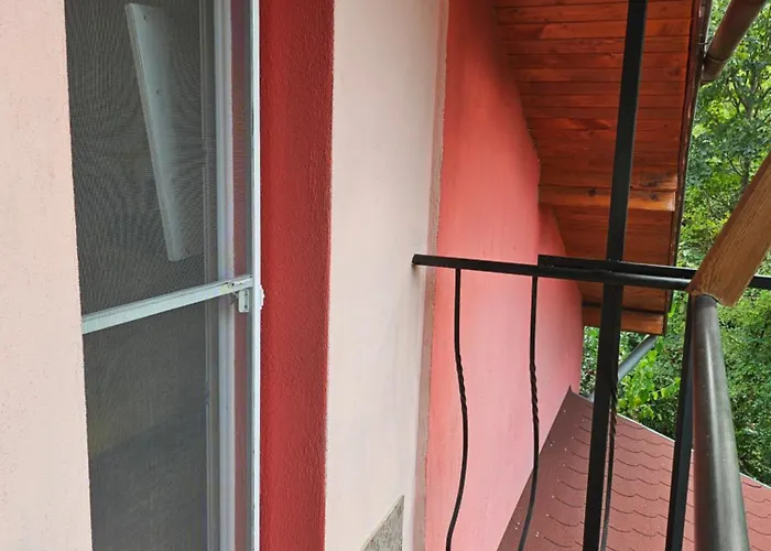 до реката 3*