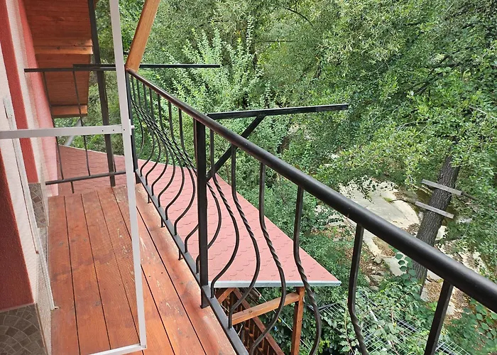 до реката 3*